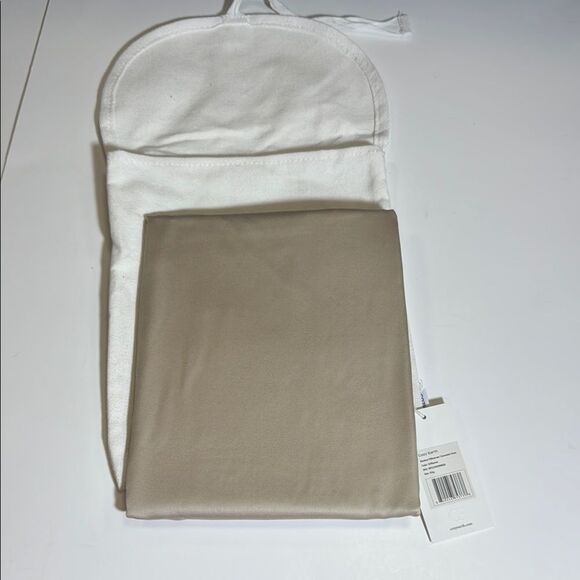 Cozy Earth Bamboo Pillowcase - Picture 2 of 4